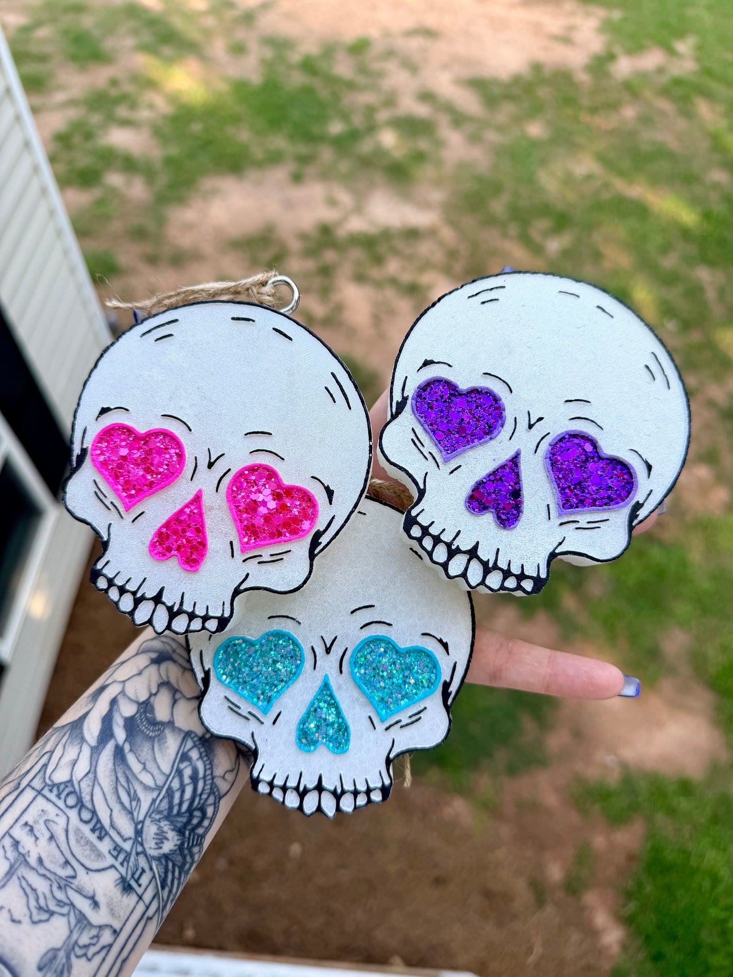 Heart Eyes Skull